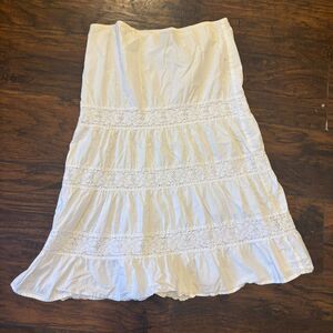Bebe size Small Boho Cottagecore Crochet Lace White Neutral Tiered Fairy Skirt